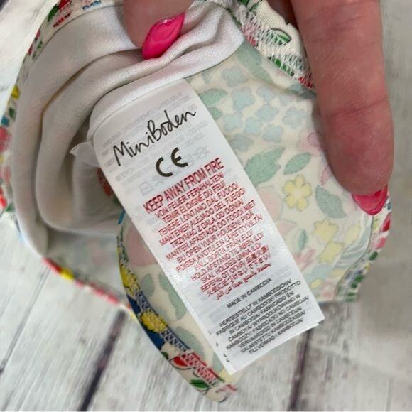 Mini Boden Floral Pattern Bikini Top - Picture 3 of 5